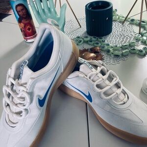 Nike White and Blue Rare SB’s NIB w/SB sticker